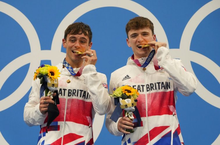 Brits win 10M synchro, no golden sweep for China's divers